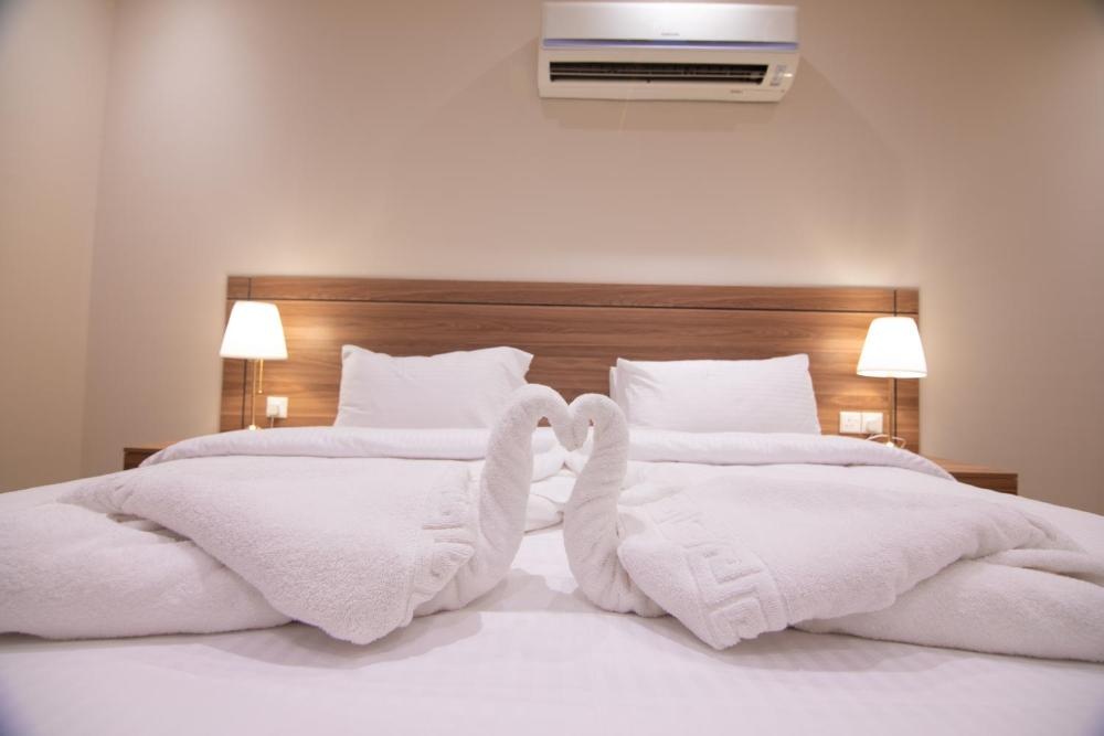 Room image 4