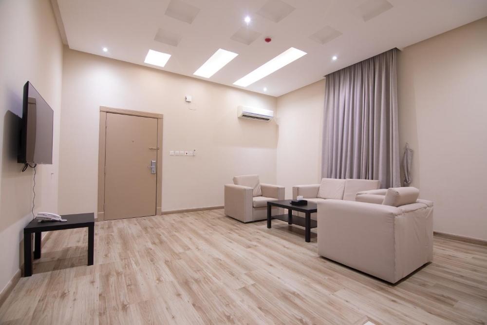 Room image 3