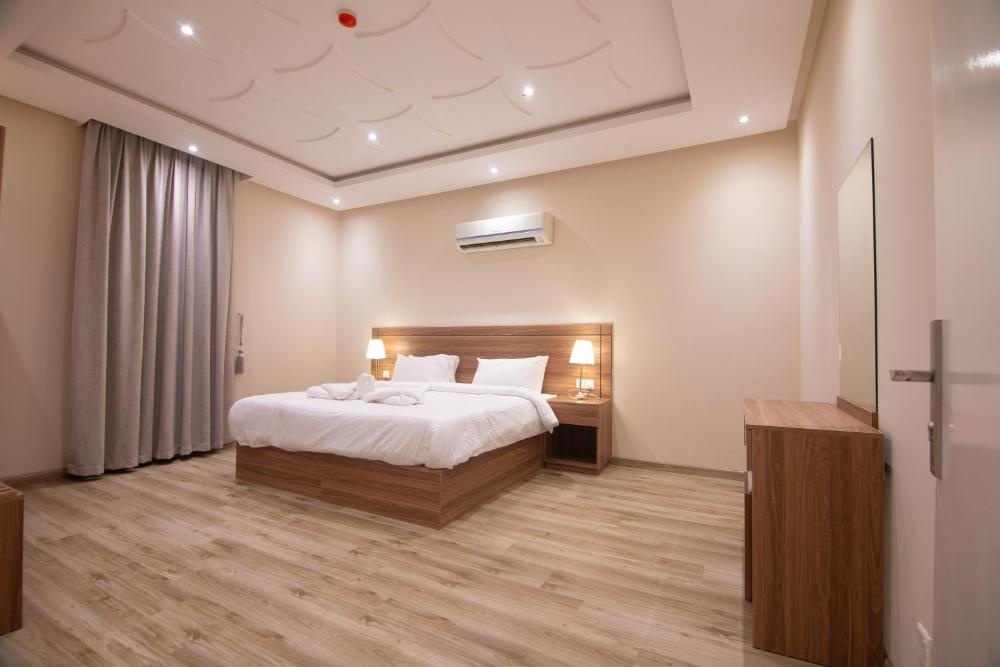 Room image 5